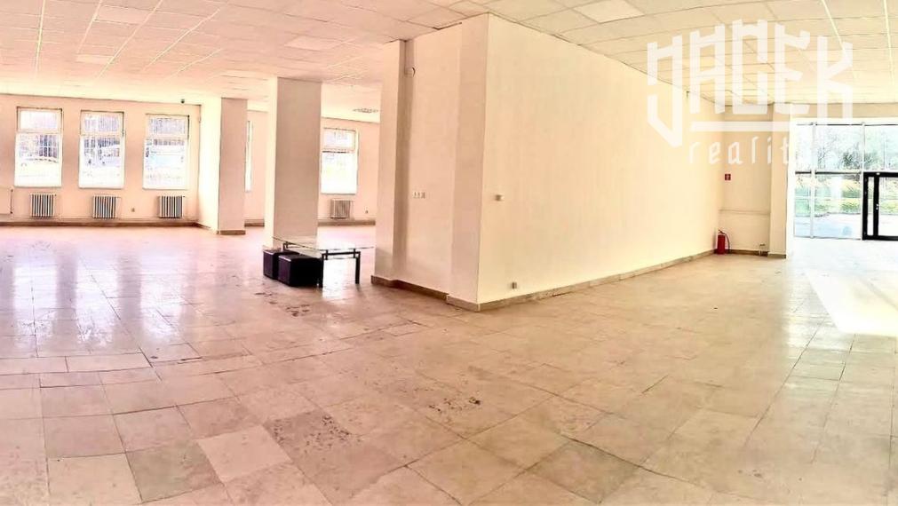 Výnimočné 3 obchodno-kancelárske priestory priamo v CENTRE