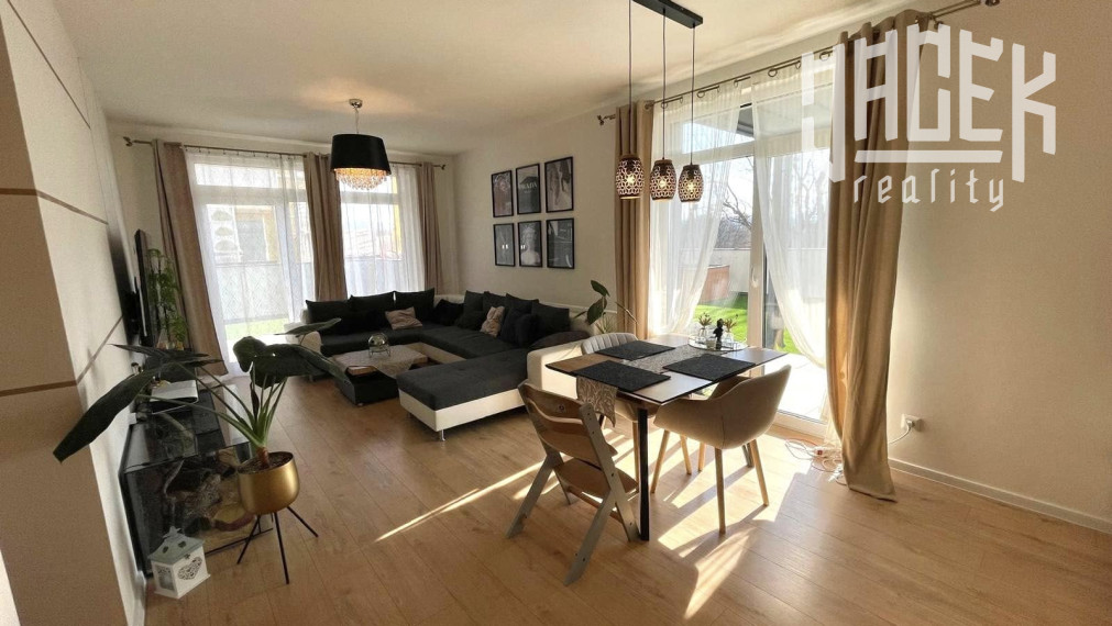 LUXUSNÝ 3-IZBOVÝ BYT V NOVOSTAVBE DVA DUBY S TERASOU 109m2