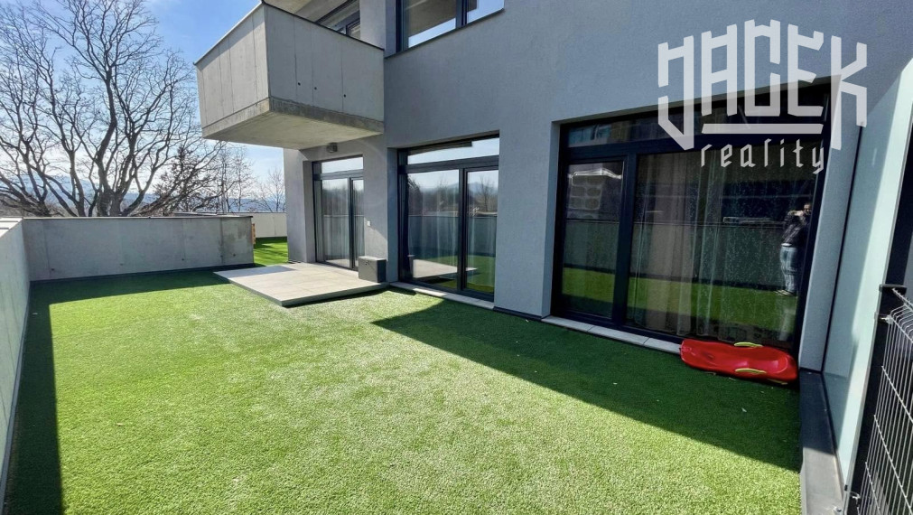 LUXUSNÝ 3-IZBOVÝ BYT V NOVOSTAVBE DVA DUBY S TERASOU 109m2