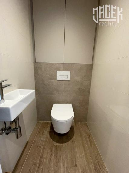 LUXUSNÝ 3-IZBOVÝ BYT V NOVOSTAVBE DVA DUBY S TERASOU 109m2