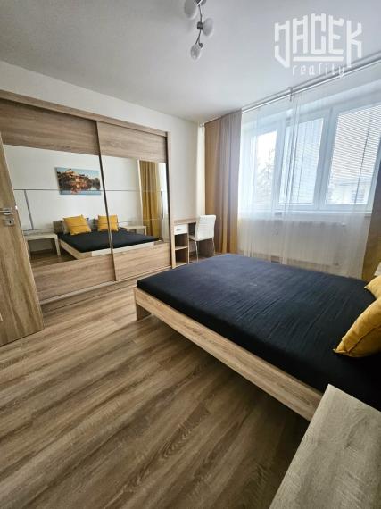 VÝNIMOČNÝ 3-IZBOVÝ BYT V CENTRE TRENČÍNA S 2 BALKÓNMI A PARKOVANÍM VO DVORE