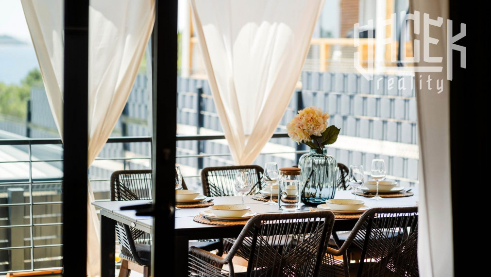 NEODOLATEĽNÝ MOBILNÝ DOM V DRAGE V CHORVÁTSKU