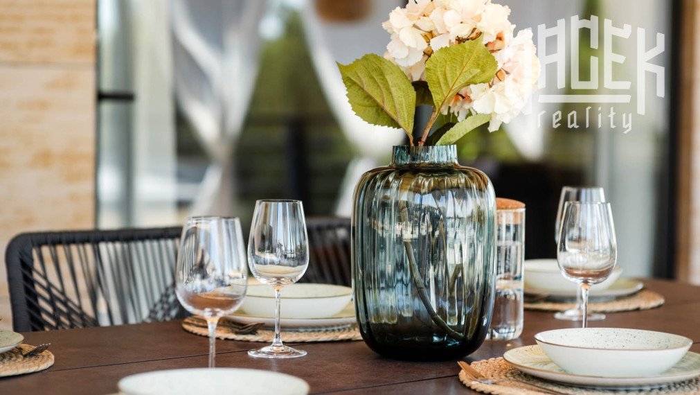 NEODOLATEĽNÝ MOBILNÝ DOM V DRAGE V CHORVÁTSKU