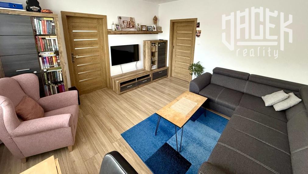 MODERNÝ 3-IZBOVÝ BYT PO KOMPLETNEJ REKONŠTRUKCII V BYTČI