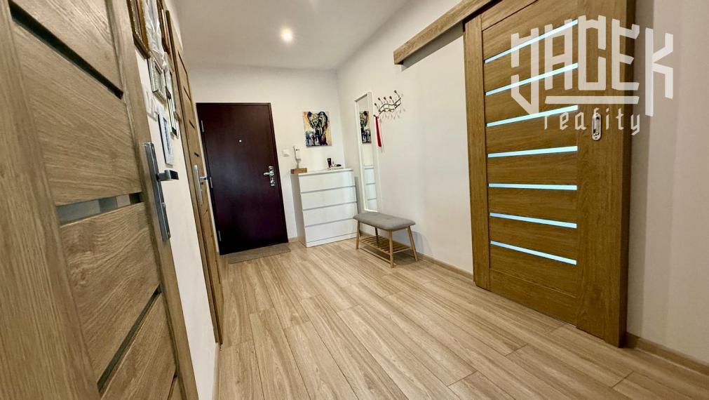 MODERNÝ 3-IZBOVÝ BYT PO KOMPLETNEJ REKONŠTRUKCII V BYTČI