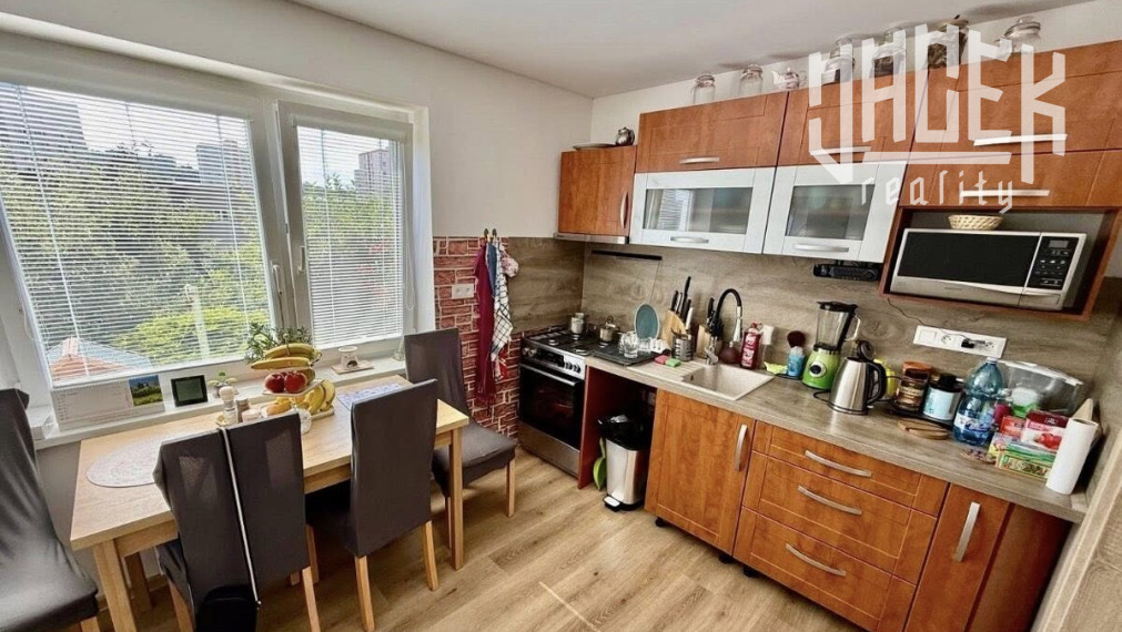 RODINNÝ DOM S VEĽKÝM POZEMKOM S MOŽNOSŤOU VYUŽITIA NA BÝVANIE A ZÁROVEŇ PODNIKANIE