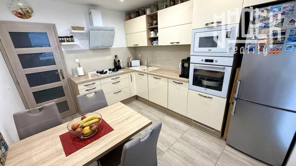 VKUSNÝ A SLNEČNÝ 3-IZBOVÝ BYT NA ROZKVETE V POVAŽSKEJ BYSTRICI