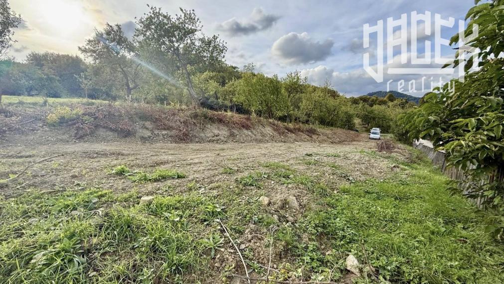 SLNEČNÝ STAVEBNÝ POZEMOK V DOLNEJ MARIKOVEJ - VHODNÝ AJ AKO INVESTÍCIA