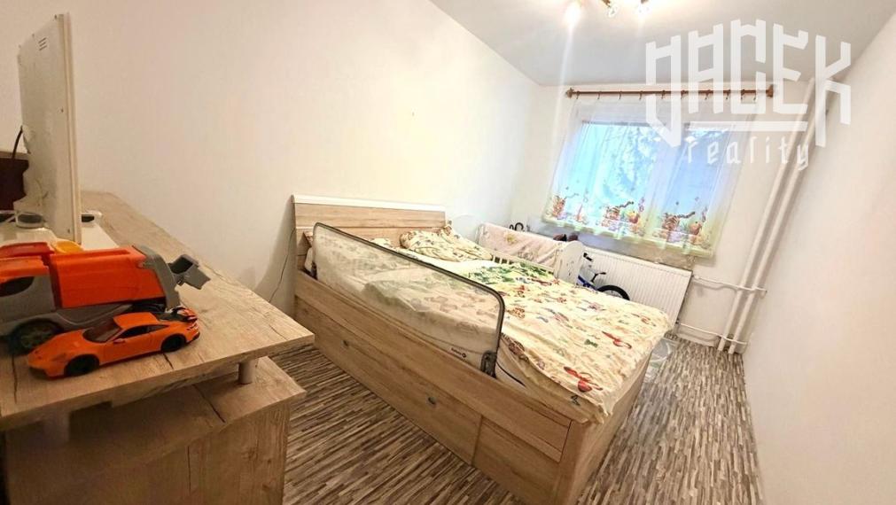 PRÍJEMNÝ A ÚTULNÝ 3-IZBOVÝ BYT NA HLINÁCH V POVAŽSKEJ BYSTRICI