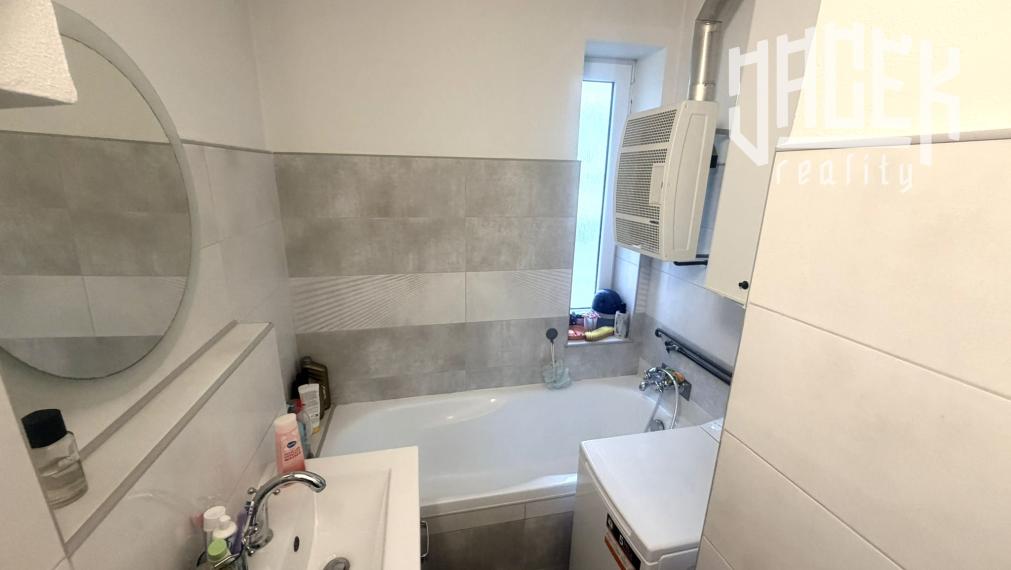 ŠTARTOVACÍ BYT ALEBO ISTÁ INVESTÍCIA – 2 IZBOVÝ BYT, KRÍŽNA, POVAŽSKÁ BYSTRICA