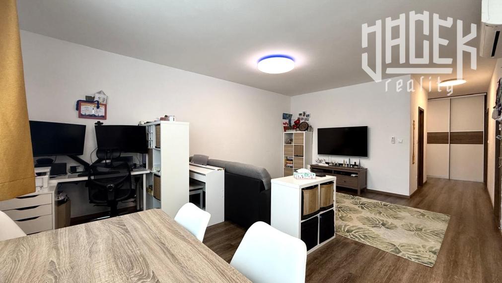 ŠTÝLOVÝ 3-IZBOVÝ BYT V NOVOSTAVBE S BALKÓNOM, VLASTNÝM KÚRENÍM A DVOJITÝM PARKOVANÍM