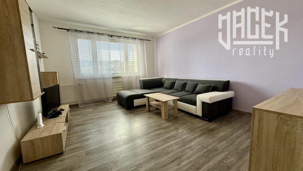 PRÍLEŽITOSŤ NA PRENÁJOM 🌸 Moderný 2-izbový byt s krásnym výhľadom – ul. SNP, Považská Bystrica