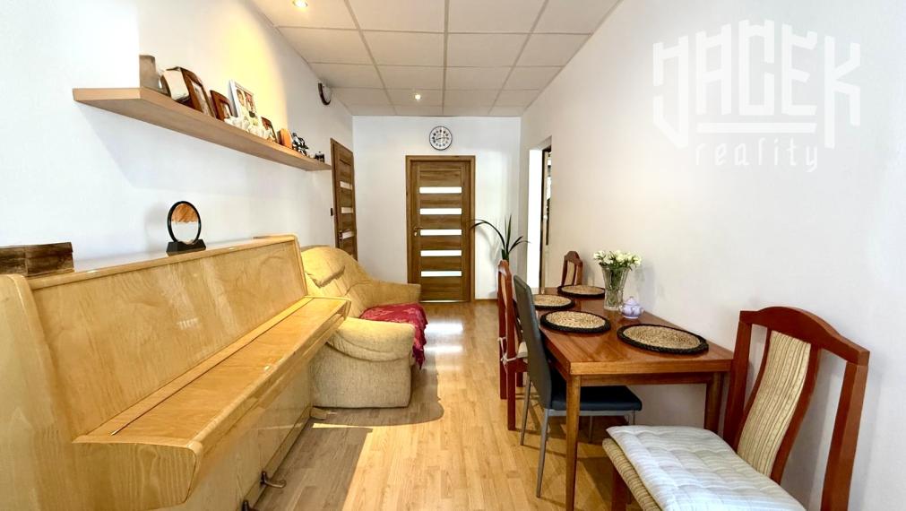 🏡 PRIESTRANNÝ 4-IZBOVÝ BYT NA SNP S VEĽKÝM POTENCIÁLOM A SKVELÝMI PARAMETRAMI✨