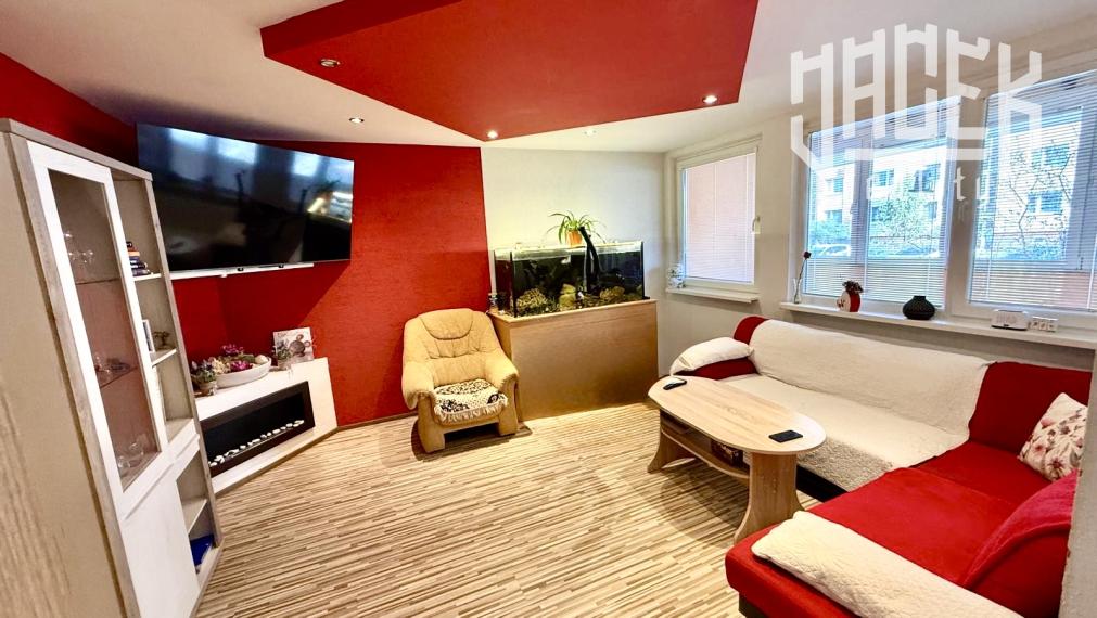 🏡 PRIESTRANNÝ 4-IZBOVÝ BYT NA SNP S VEĽKÝM POTENCIÁLOM A SKVELÝMI PARAMETRAMI✨