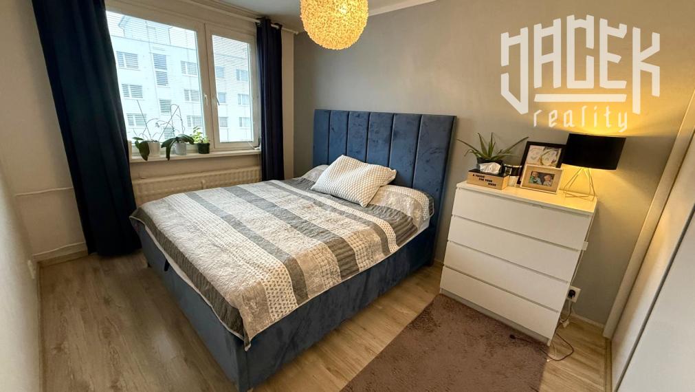 KRÁSNY 3-IZBOVÝ BYT PO KOMPLETNEJ REKONŠTRUKCII NA ROZKVETE S PRESKLENÝM BALKÓNOM