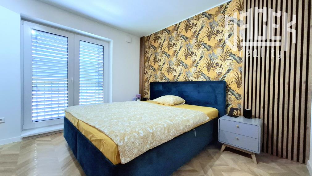 ŠTÝLOVÁ MODERNÁ NOVOSTAVBA S PANORAMATICKÝMI VÝHĽADMI – KOMPLETNE ZARIADENÝ DOM NA KĽÚČ