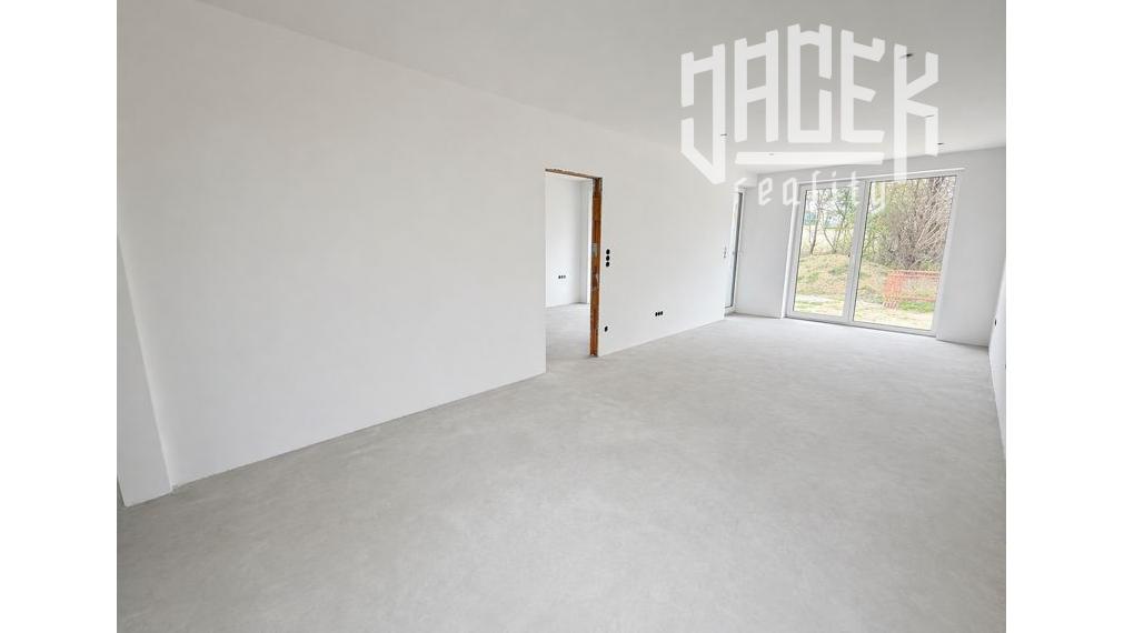 NOVOSTAVBA 4-IZBOVÉHO DOMU V TOP LOKALITE SVEREPEC