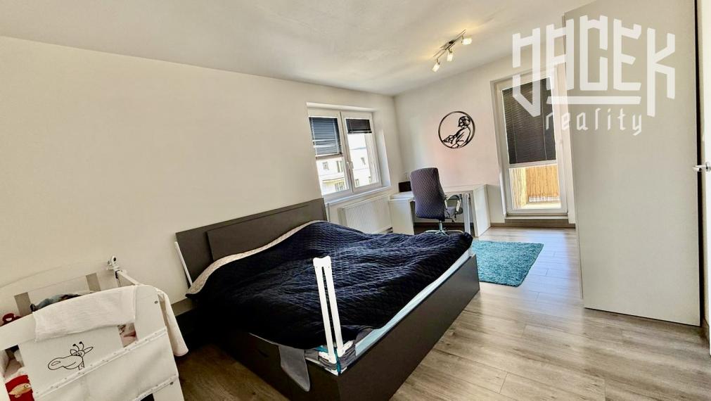 MODERNÝ A KOMFORTNÝ 2-IZBOVÝ BYT S VEĽKÝM BALKÓNOM V NOVOSTAVBE – ŽILINA, HÁJIK, SLNEČNÉ TERASY