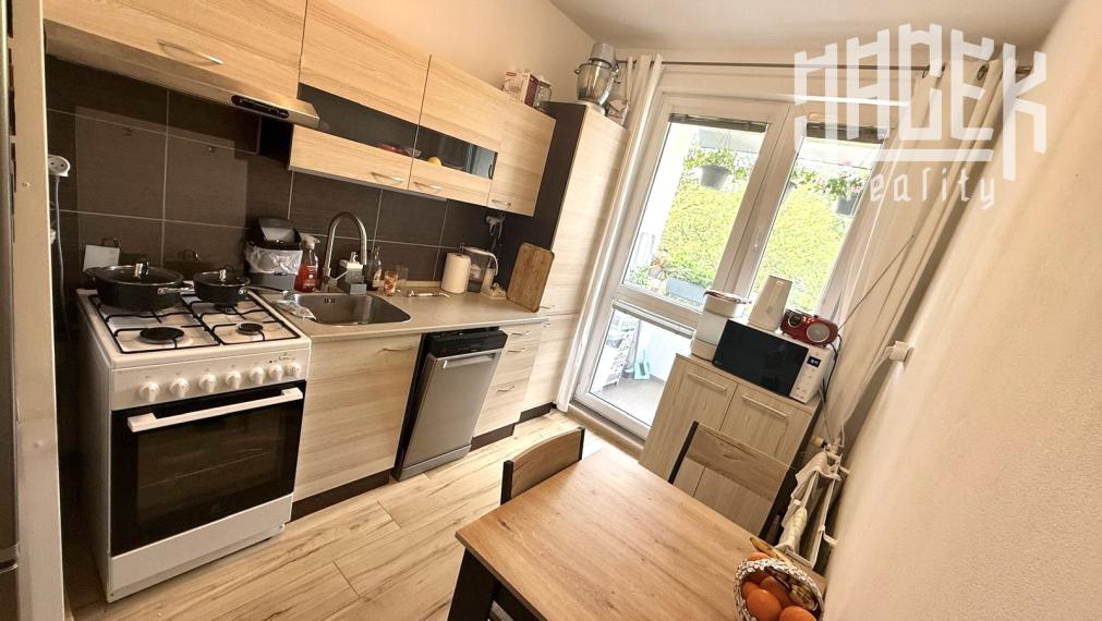 🏡 ZREKONŠTRUOVANÝ 2-IZBOVÝ BYT S BALKÓNOM BEZ ĎALŠÍCH STAROSTÍ
