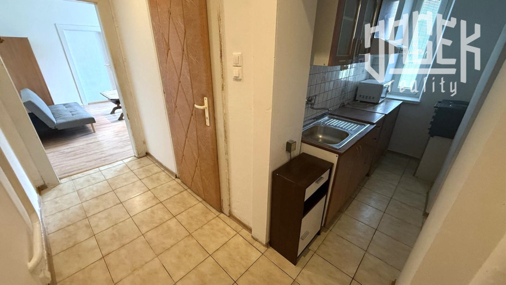 🏡 PRENÁJOM 2-IZBOVÉHO BYTU – KRÍŽNA ULICA, POVAŽSKÁ BYSTRICA 🏡
