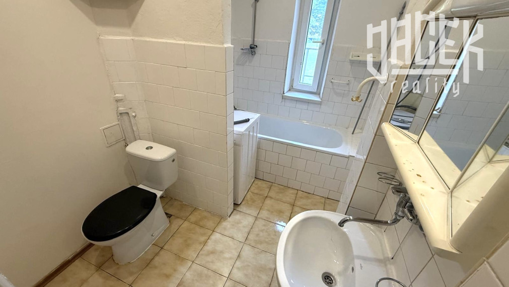 🏡 PRENÁJOM 2-IZBOVÉHO BYTU – KRÍŽNA ULICA, POVAŽSKÁ BYSTRICA 🏡