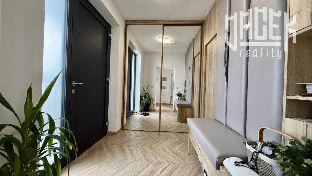 LUXUS, SÚKROMIE A NADČASOVÝ DIZAJN – DOM, KTORÝ PREMENÍ VAŠE PREDSTAVY O DOKONALOM BÝVANÍ NA REALITU
