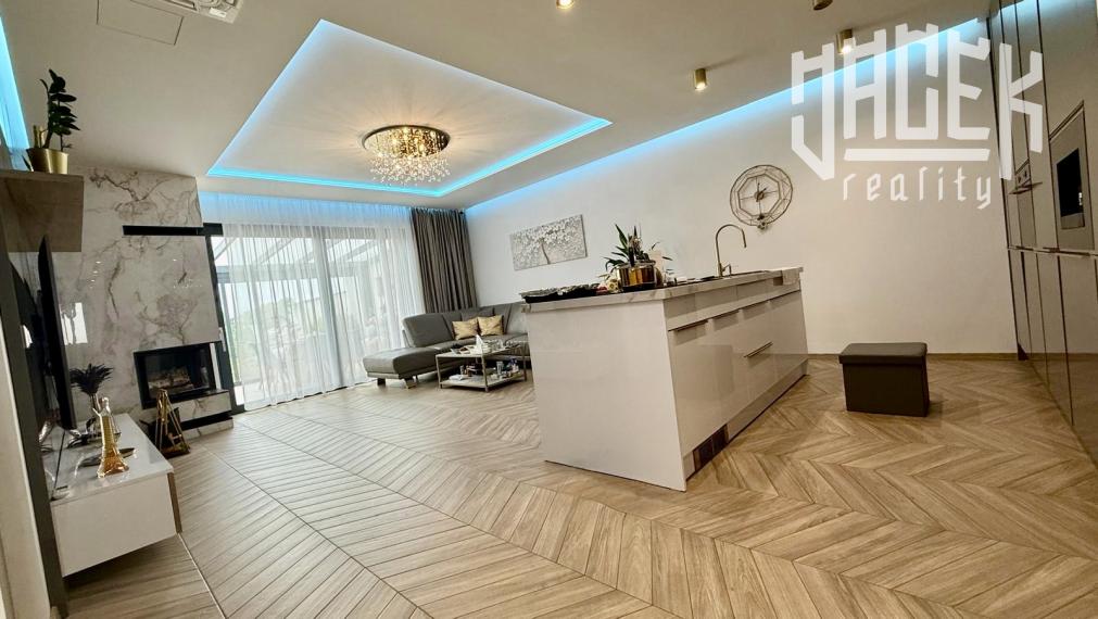 LUXUS, SÚKROMIE A NADČASOVÝ DIZAJN – DOM, KTORÝ PREMENÍ VAŠE PREDSTAVY O DOKONALOM BÝVANÍ NA REALITU