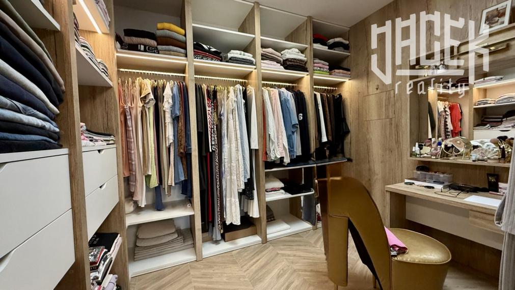 LUXUS, SÚKROMIE A NADČASOVÝ DIZAJN – DOM, KTORÝ PREMENÍ VAŠE PREDSTAVY O DOKONALOM BÝVANÍ NA REALITU