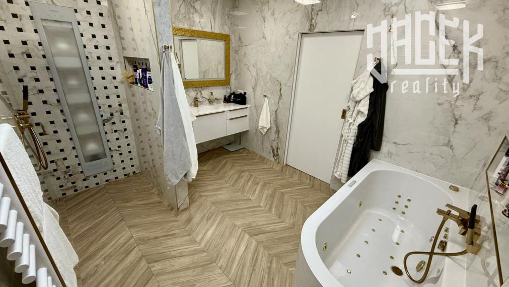 LUXUS, SÚKROMIE A NADČASOVÝ DIZAJN – DOM, KTORÝ PREMENÍ VAŠE PREDSTAVY O DOKONALOM BÝVANÍ NA REALITU