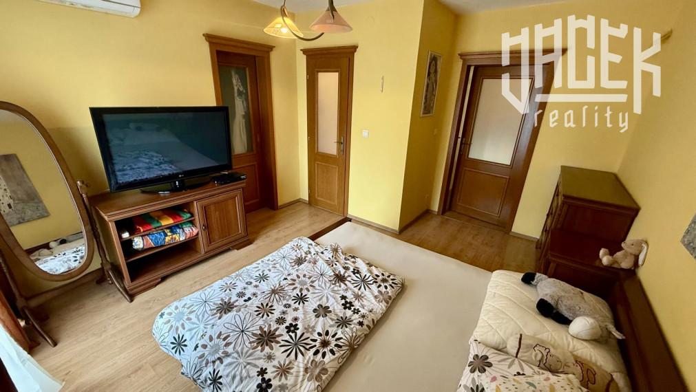 🏡 VEĽKORYSÉ BÝVANIE V ORLOVOM – PRIESTRANNÁ DVOJGENERAČNÁ VILA, KTORÁ PONÚKA OVEĽA VIAC 🏡✨