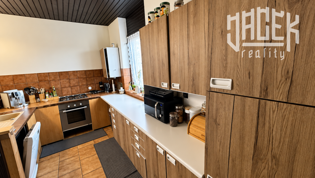 🏡 VÝNIMOČNÝ RODINNÝ DOM NA SKVELEJ ADRESE – MOYZESOVA, POVAŽSKÁ BYSTRICA