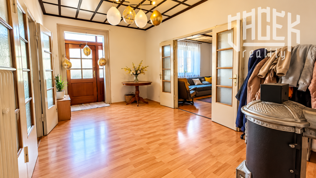 🏡 DOM S PRIESTOROM, CHARAKTEROM A VEĽKORYSÝM POZEMKOM | PRUSKÉ l
