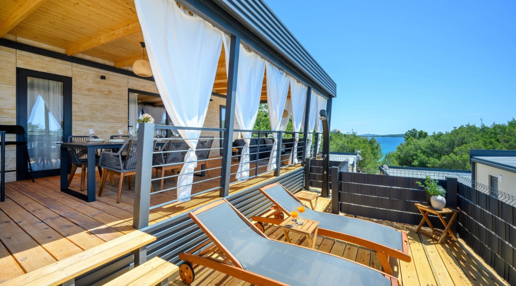 NEODOLATEĽNÝ MOBILNÝ DOM V DRAGE V CHORVÁTSKU