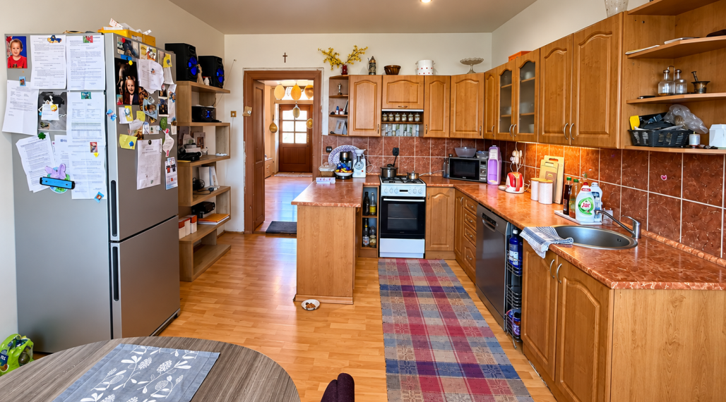 🏡 DOM S PRIESTOROM, CHARAKTEROM A VEĽKORYSÝM POZEMKOM | PRUSKÉ l