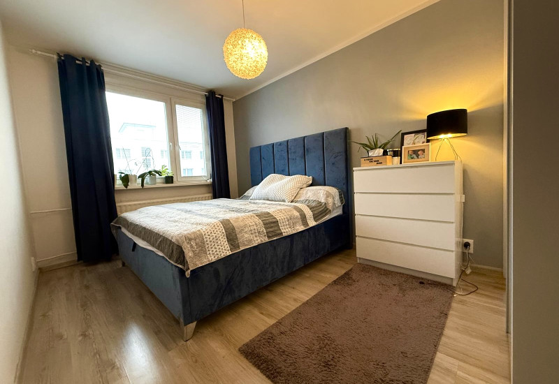 KRÁSNY 3-IZBOVÝ BYT PO KOMPLETNEJ REKONŠTRUKCII NA ROZKVETE S PRESKLENÝM BALKÓNOM