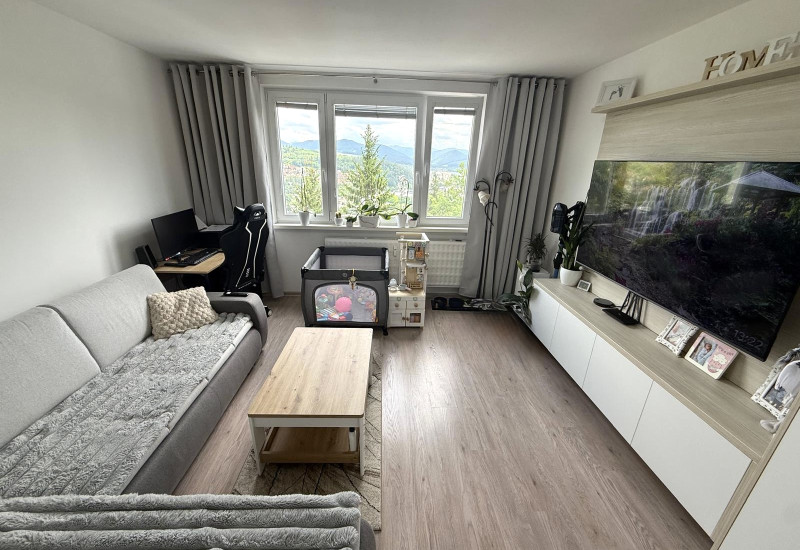 🏡 ZREKONŠTRUOVANÝ 2-IZBOVÝ BYT S BALKÓNOM BEZ ĎALŠÍCH STAROSTÍ